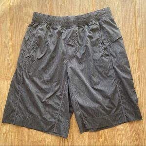 Men’s Lululemon gray athletic shorts - M